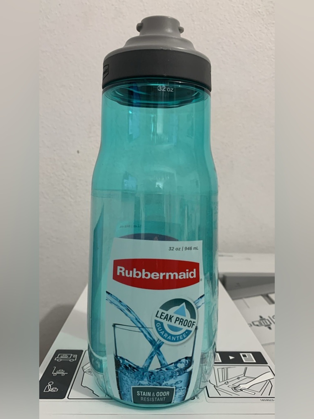 Rubbermaid Chug Aqua Waters (32 oz)